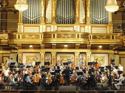 Die Wiener Philharmoniker -hier bei der Prode des Neujahrskonzerts 2012- gehen auf Europa-Tournee.