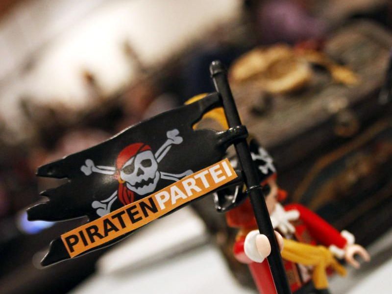 Piraten treten derzeit in ganz Europa auf, am stärksten ist die Piratenpartei in Deutschland Piraten treten derzeit in ganz Europa auf, am stärksten ist die Piratenpartei in Deutschland