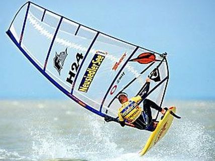 Surf-Stars aus aller Welt kommen nach Podersdorf zum Surfworldcup. Surf-Stars aus aller Welt kommen nach Podersdorf zum Surfworldcup.