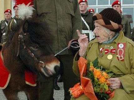 "Ponymutter" Rosa Zatschkowitsch führte ein strenges Regiment. "Ponymutter" Rosa Zatschkowitsch führte ein strenges Regiment.