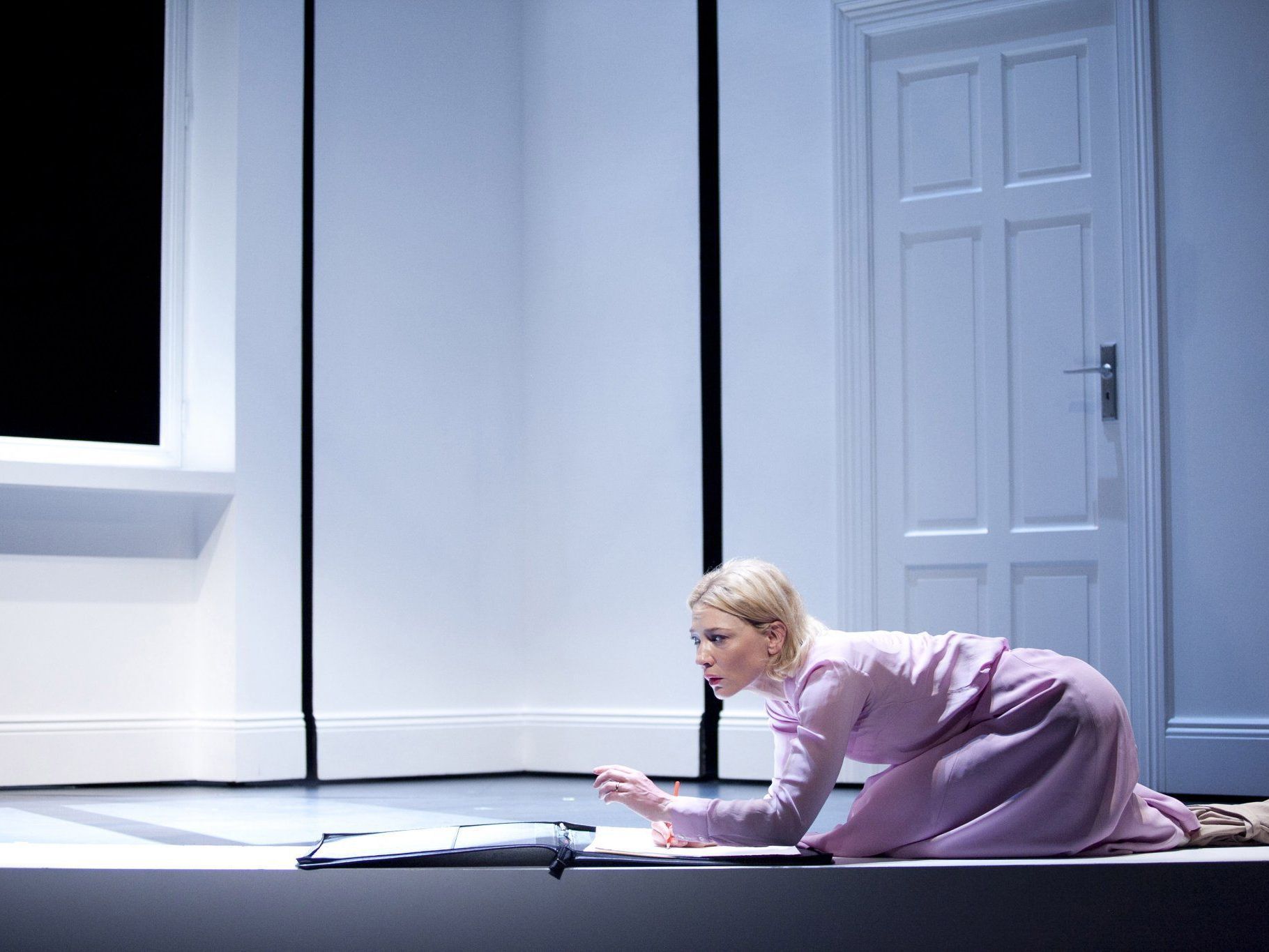 Hollywood-Star Cate Blanchett spielt bei den Wiener Festwochen Theater. Hollywood-Star Cate Blanchett spielt bei den Wiener Festwochen Theater.