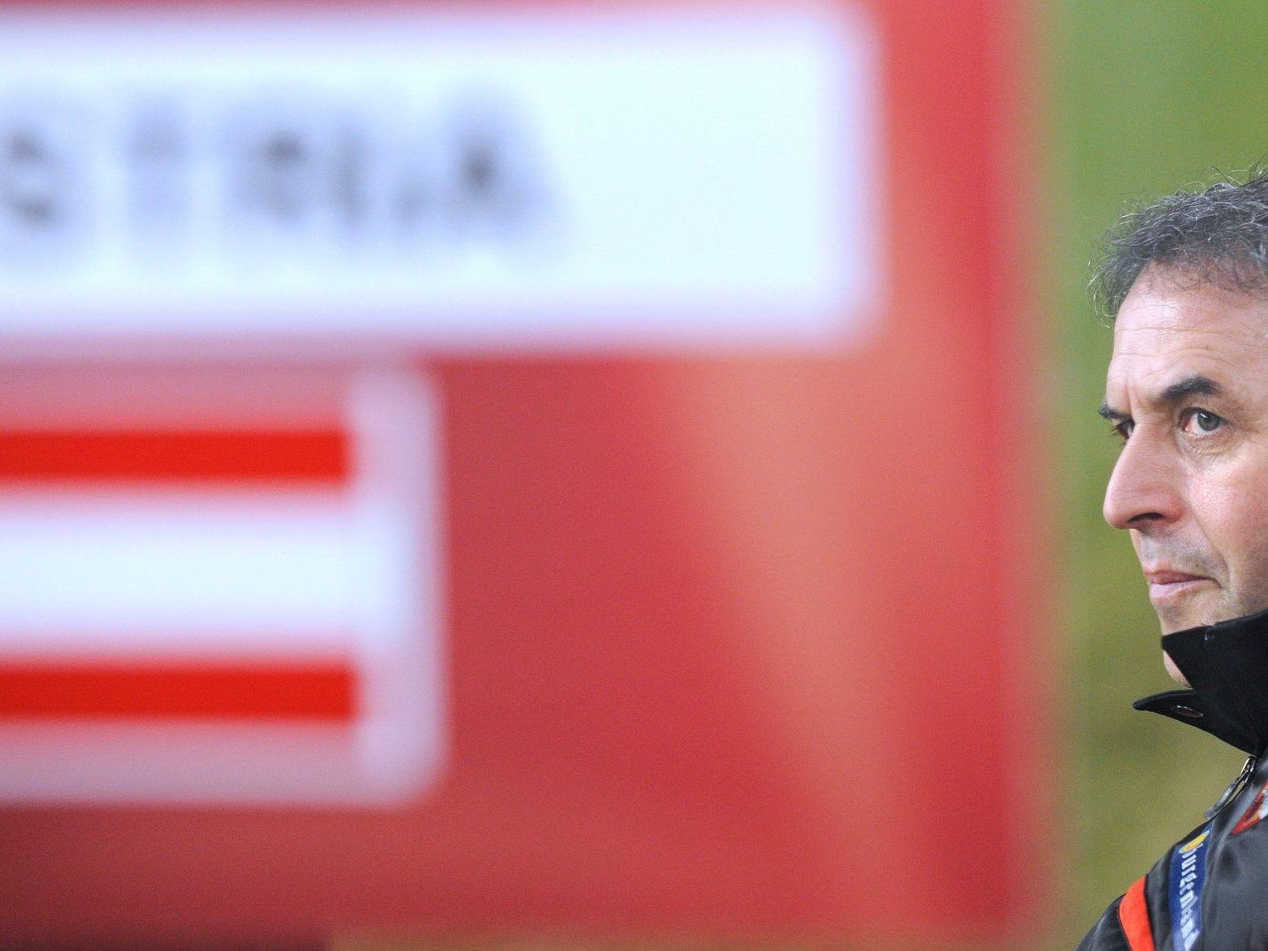 Koller nominiert 25-Mann-Kader: Fuchs, Harnik, Pogatetz und Hoffer nicht dabei. Koller nominiert 25-Mann-Kader: Fuchs, Harnik, Pogatetz und Hoffer nicht dabei.