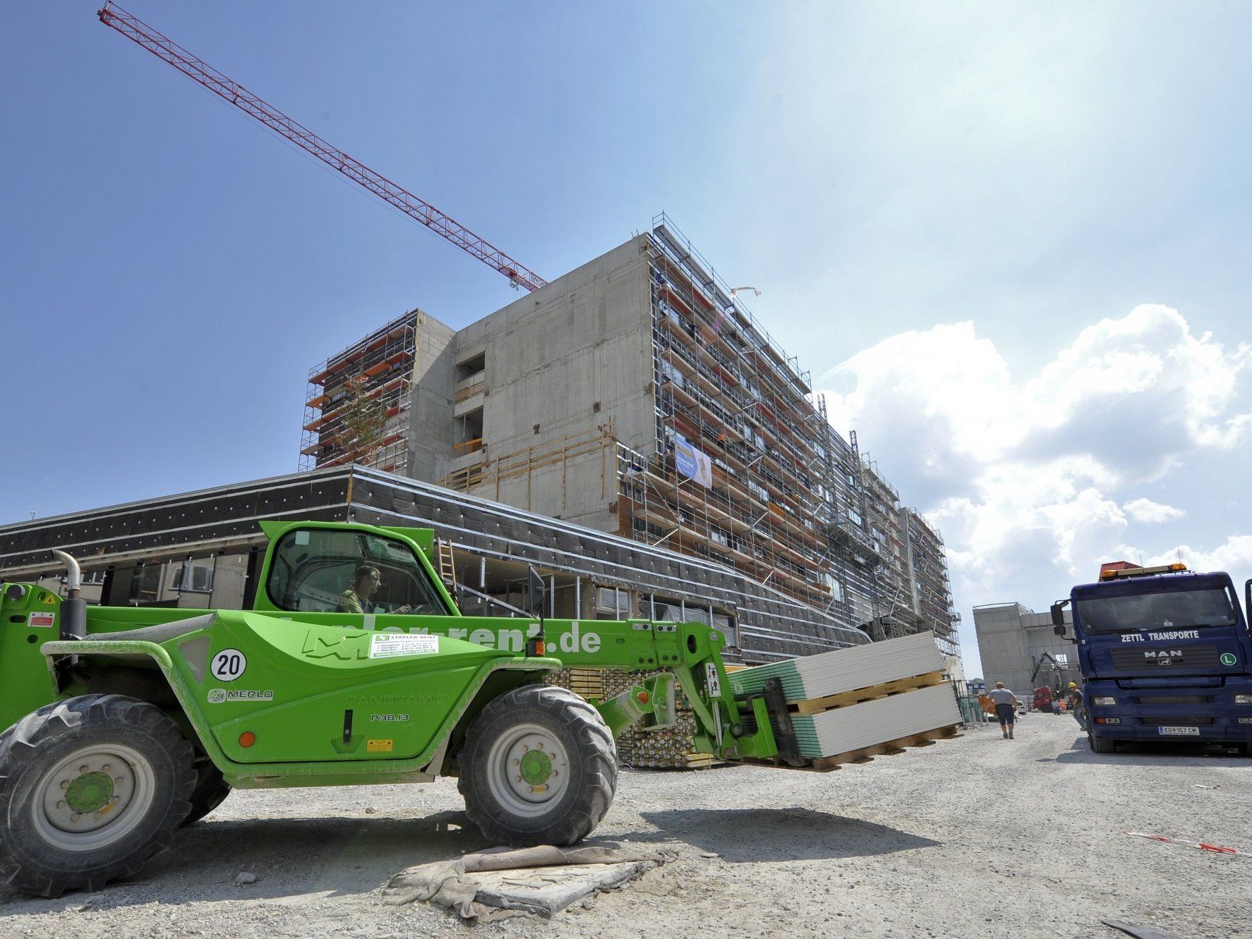 Noch ist der Campus WU im Rohbau. Schon im Sommer 2013 soll er fertig sein. Noch ist der Campus WU im Rohbau. Schon im Sommer 2013 soll er fertig sein.