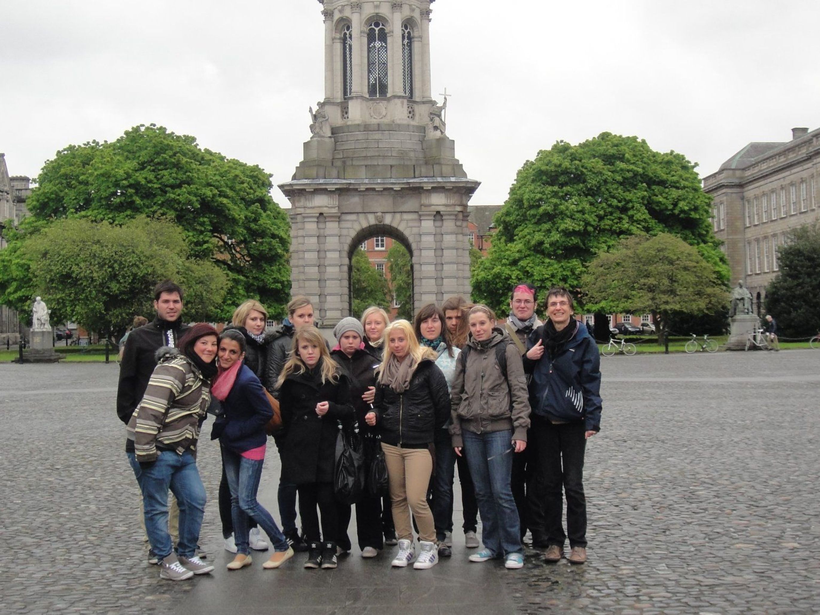 Die TeilnehmerInnen der Irlandreise 2012 Die TeilnehmerInnen der Irlandreise 2012