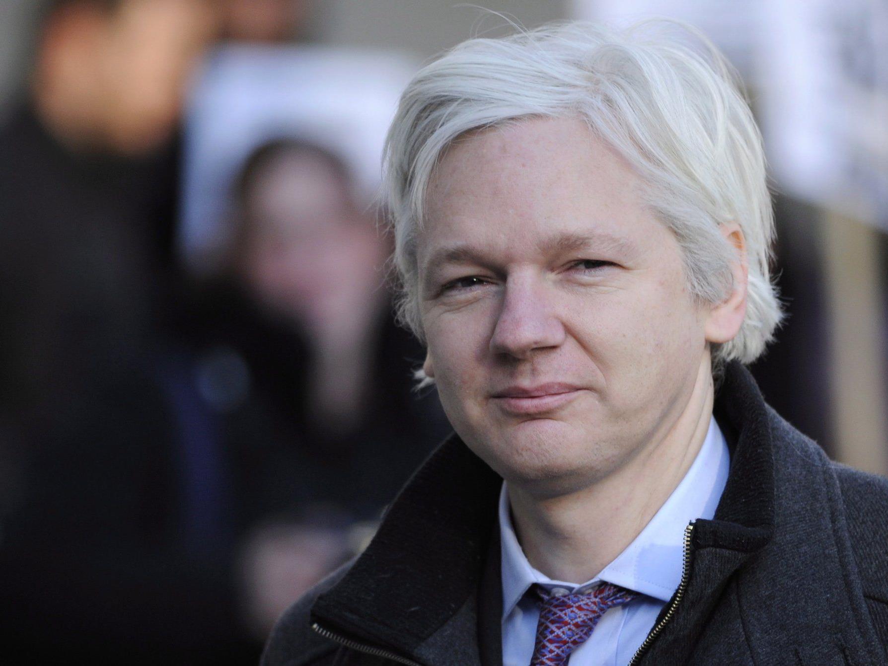 Wikileaks-Gründer findet über Parteigrenzen hinweg Unterstützung.