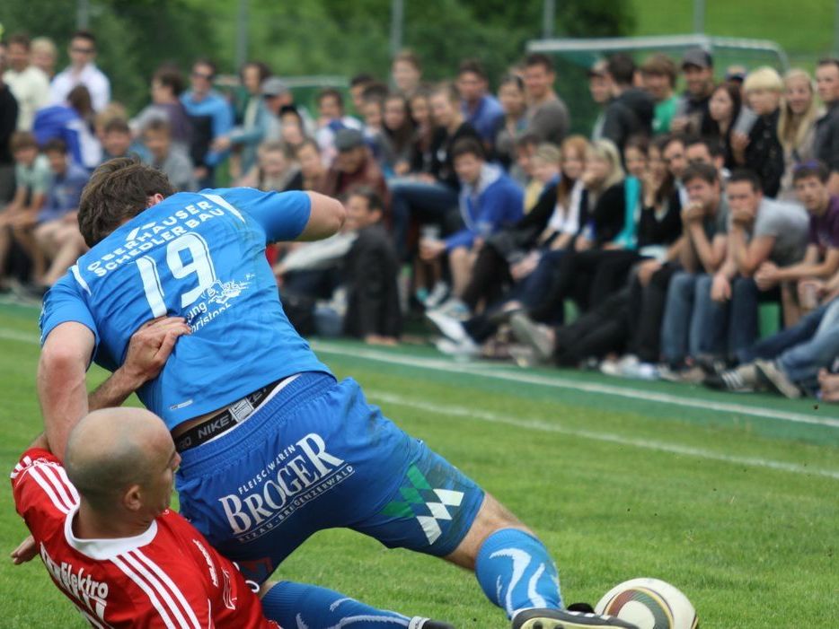 Packende Zweikämpfe sind am drittletzten Spieltag im Unterhaus programmiert. Packende Zweikämpfe sind am drittletzten Spieltag im Unterhaus programmiert.