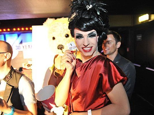 Wer beim Life Ball Warm Up Glück hatte, konnte seine Chance auf Ball-Tickets nutzen Wer beim Life Ball Warm Up Glück hatte, konnte seine Chance auf Ball-Tickets nutzen