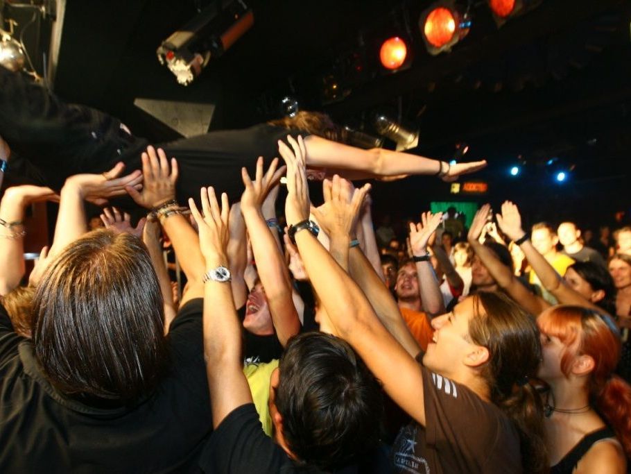 Die acht Finalisten des "Rock the Island-Contest" am Wiener Donauinselfest stehen fest. Die acht Finalisten des "Rock the Island-Contest" am Wiener Donauinselfest stehen fest.