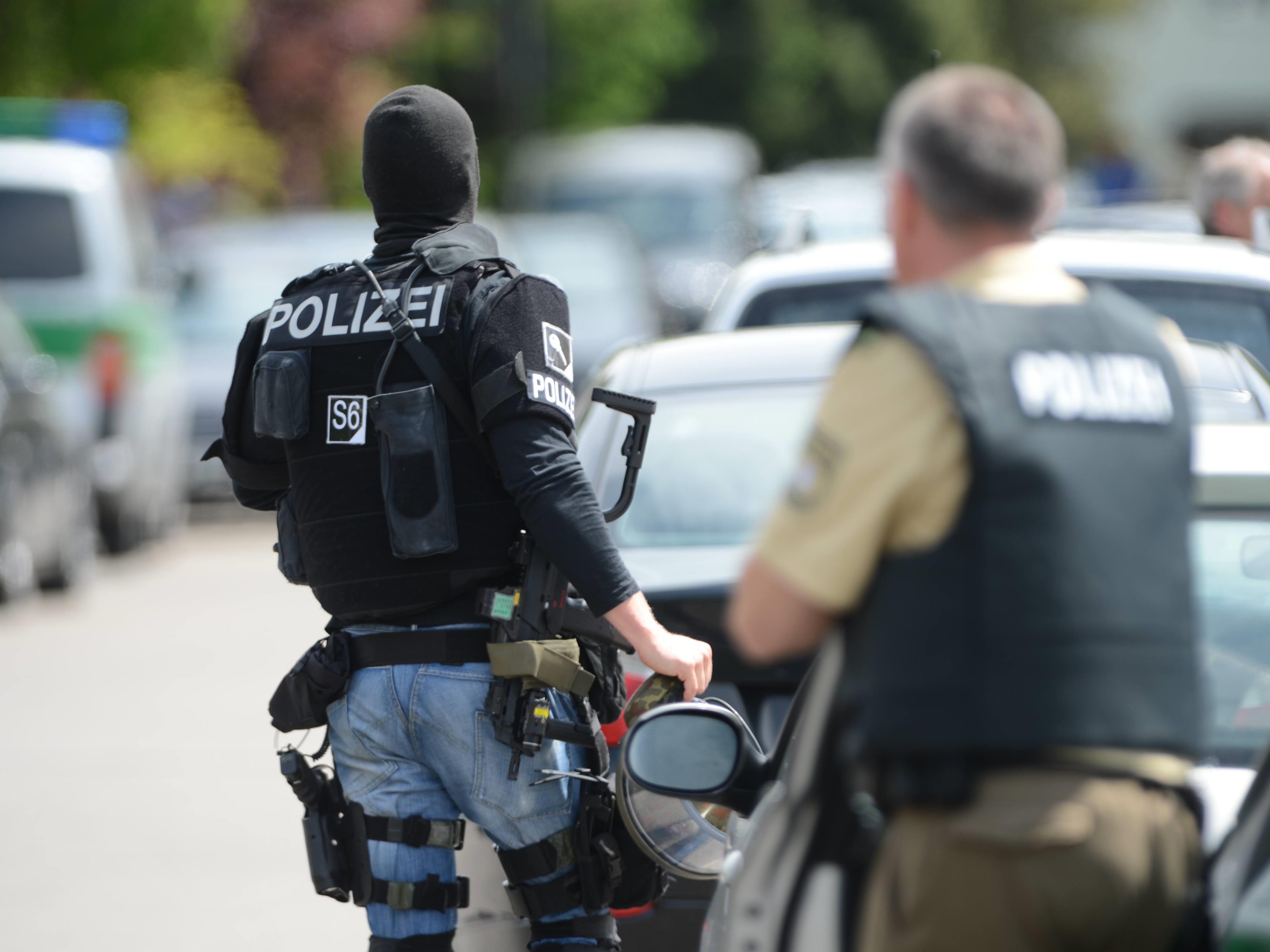 Polizei durchsucht Schule in Memmingen nach bewaffnetem Schüler
