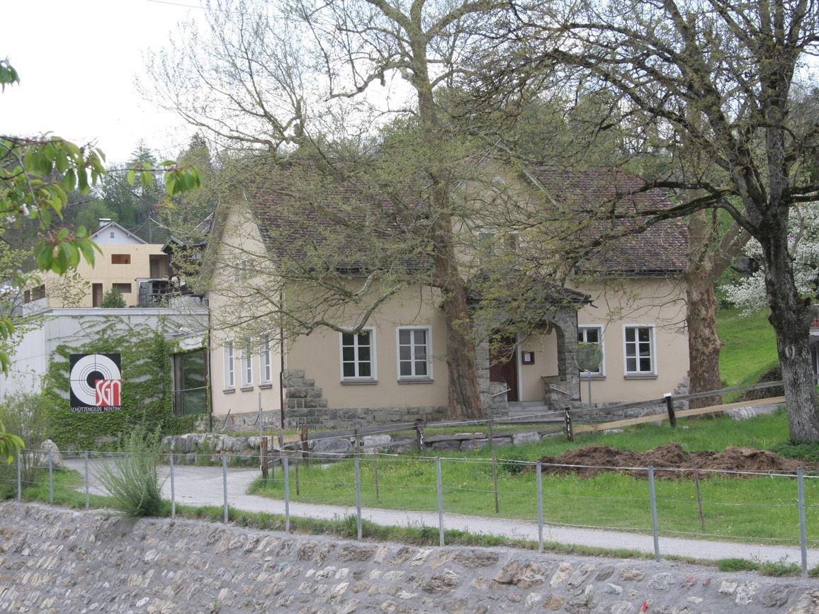Das Nenzinger Schützenhaus feiert sein 100-jähriges Bestehen.