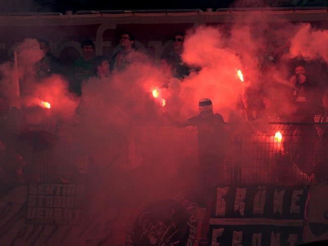 Zu viel bengalische Feuer: Eine Festnahme im Hanappi-Stadion bei Rapid gegen Wacker Innsbruck