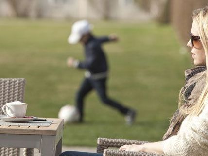 Eltern können beim Kidsbrunch entspannen, denn ihre Kinder werden gut betreut und beschäftigt. Eltern können beim Kidsbrunch entspannen, denn ihre Kinder werden gut betreut und beschäftigt.