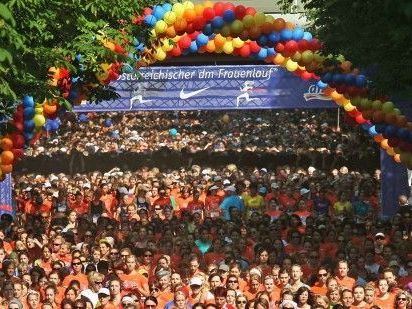 Beim Frauenlauf sind Männer normalerweise untersagt. Beim Frauenlauf sind Männer normalerweise untersagt.