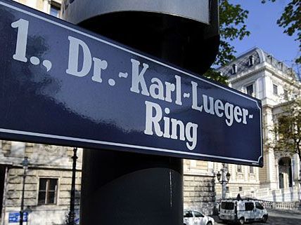 Im Herbst werden alle Straßenschilder am Lueger-Ring ausgetauscht.