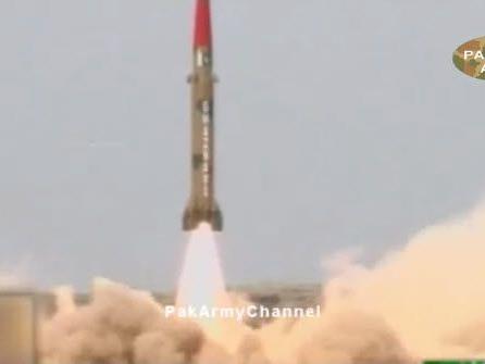 Hatf-III-Rakete hat eine Reichweite von fast 300 Kilometer.