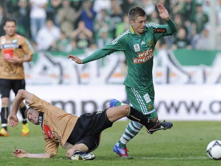 Rapid gegen Innsbruck: Im Bild Georg Harding und Deni Alar. Rapid gegen Innsbruck: Im Bild Georg Harding und Deni Alar.