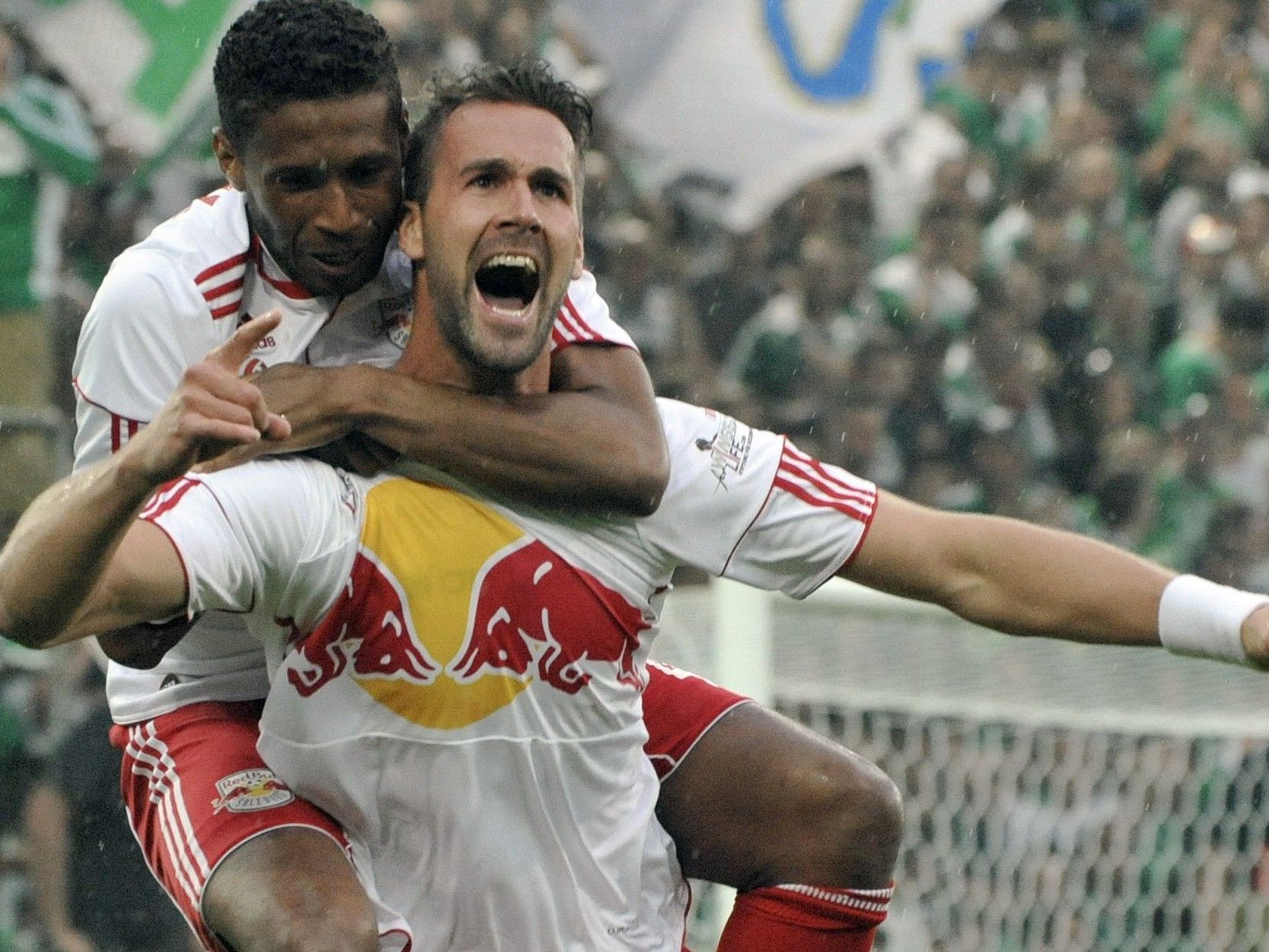 Stefan Maierhofer bekam als Antwort auf seine geforderte Entschuldigung einen offenen Brief des SK Rapid Wien. Stefan Maierhofer bekam als Antwort auf seine geforderte Entschuldigung einen offenen Brief des SK Rapid Wien.