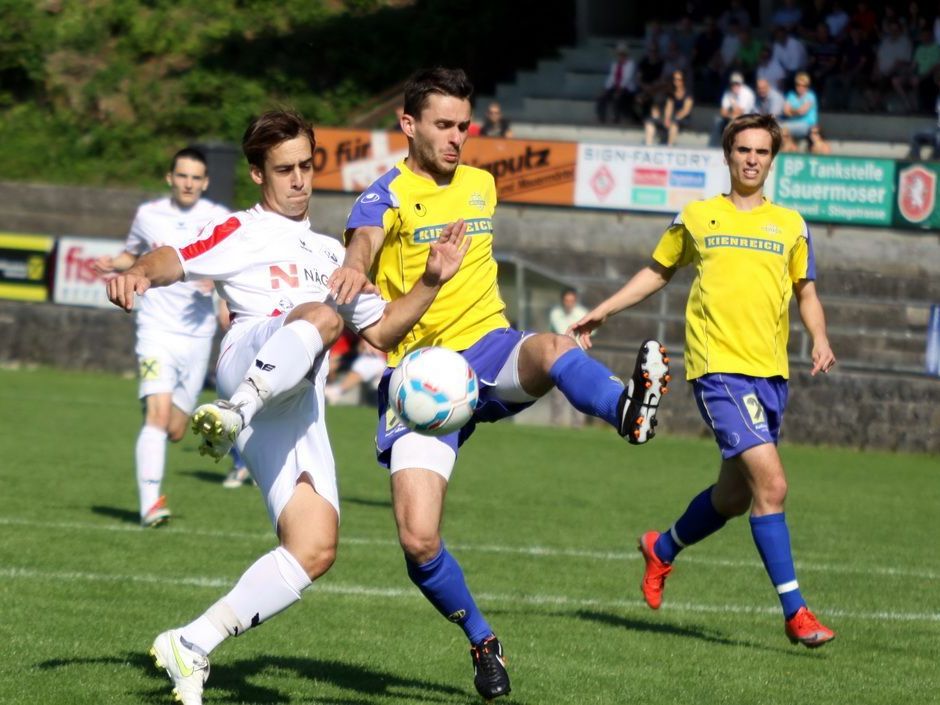Rankweil kassierte in der Nachspielzeit zwei Tore und verlor gegen Wolfurt. Rankweil kassierte in der Nachspielzeit zwei Tore und verlor gegen Wolfurt.