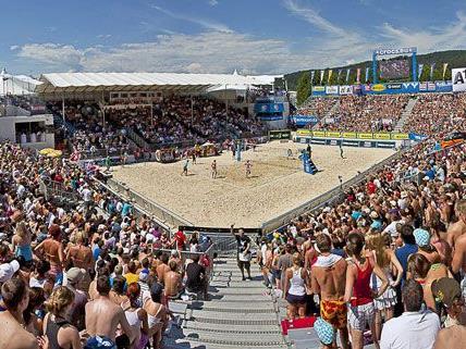 Viel Sport aber weniger VIPs beim Beach-Volleyball Grand Slam 2012