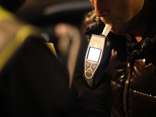 Bei der Polizei-Kontrolle in Währing war klar erkennbar, dass der Lenker alkoholisiert war