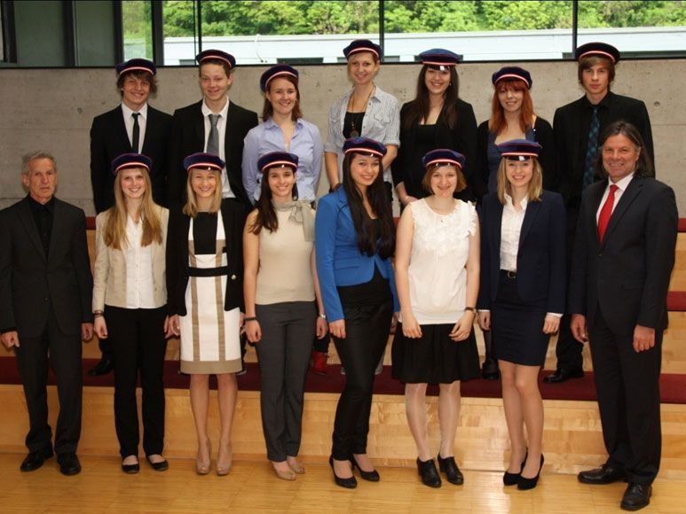 Die Maturanten der 8b des BG Feldkirch Die Maturanten der 8b des BG Feldkirch
