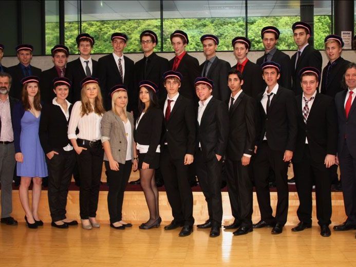 Die Maturanten der 8c des BG Feldkirch Die Maturanten der 8c des BG Feldkirch