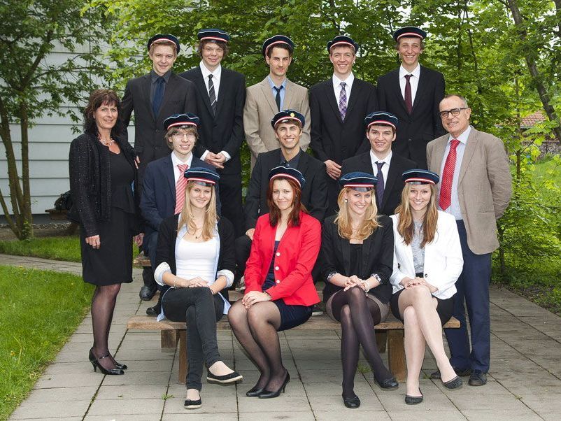 Die Maturanten der 8b des BG Lustenau Die Maturanten der 8b des BG Lustenau
