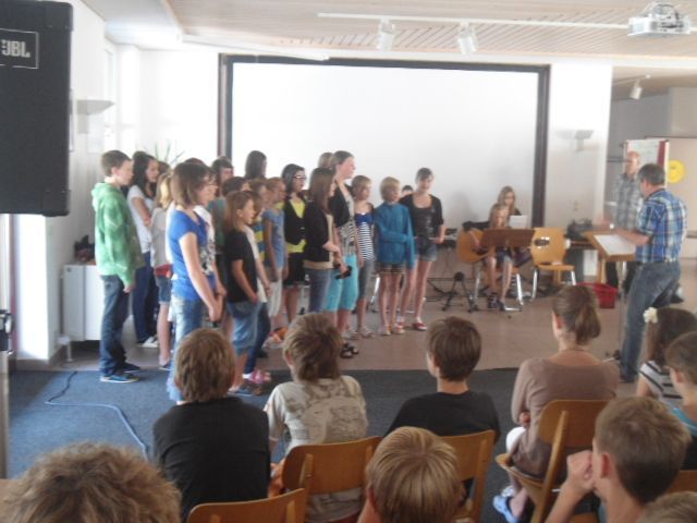 Toller Auftritt der musikbegeisterten Schülerinnen und Schüler Toller Auftritt der musikbegeisterten Schülerinnen und Schüler