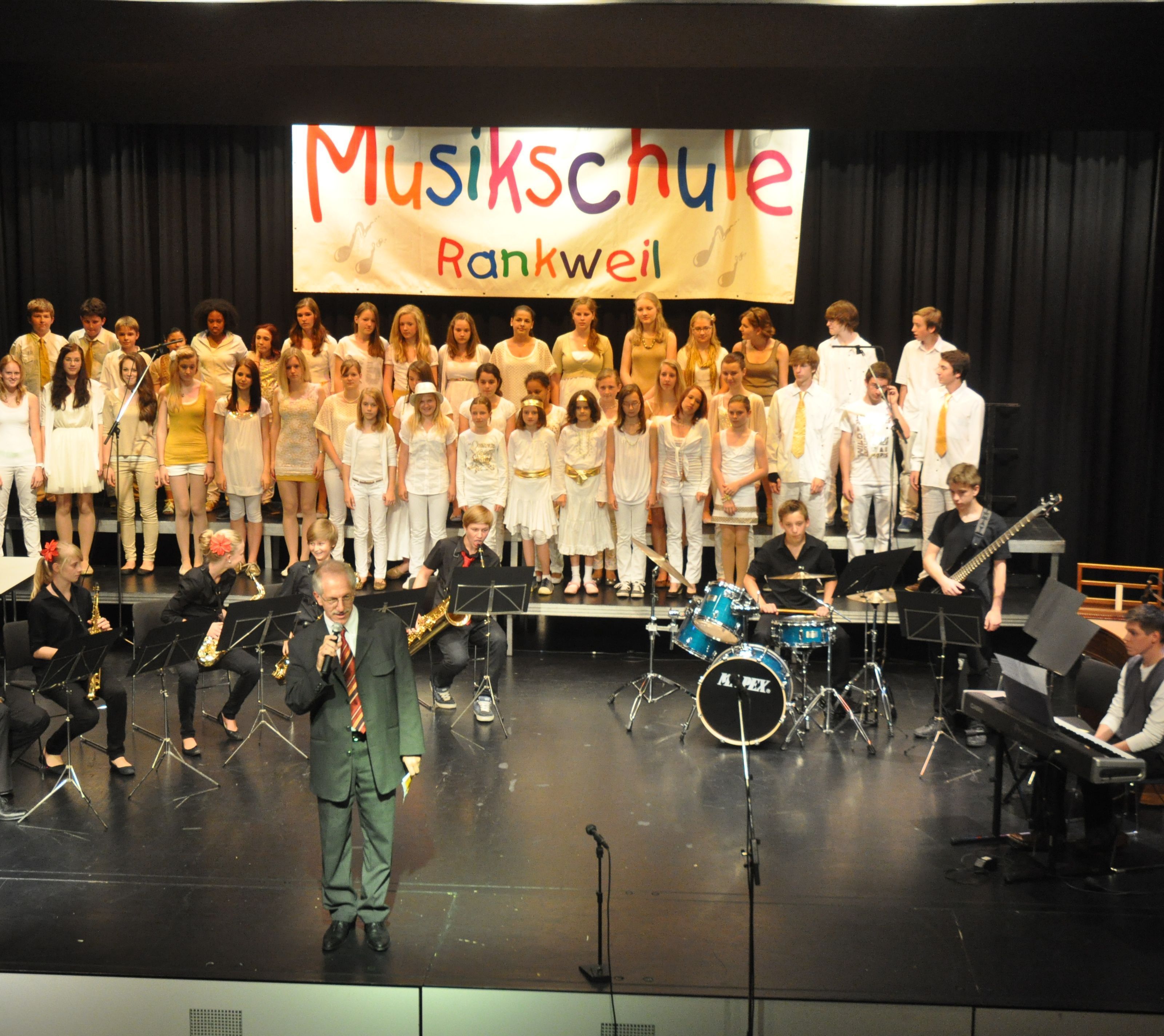 Begeisterten das zahlreiche Publikum mit einem tollen Konzert. Die Musikschle Rankweil-Vorderland.