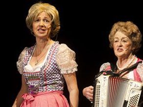 Heidi und Irma im flotten Dirndl Heidi und Irma im flotten Dirndl