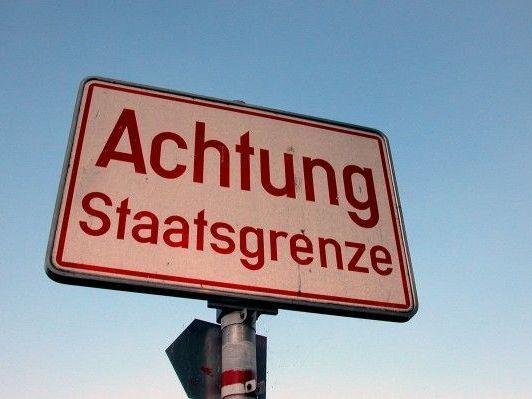 Die Schlepperbande brachte zahlreiche Personen illegal nach Österreich Die Schlepperbande brachte zahlreiche Personen illegal nach Österreich