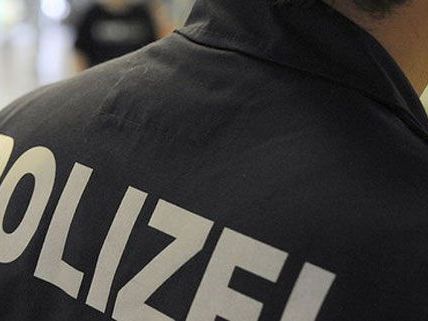 Die Polizei musste zum ehemaligen APA-Gebäude ausrücken.