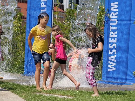 Eine Riesenhetz für Kinder verspricht das Wasserfest in Favoriten Eine Riesenhetz für Kinder verspricht das Wasserfest in Favoriten