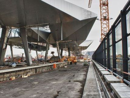 Jetzt möglich: Mit dem Fahrrad die Baustelle am Hauptbahnhof und das neue Sonnenwendviertel erkunden.