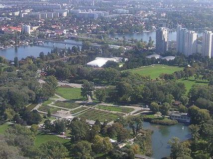 Ein Blick vom Donauturm zeigt, dass die Donaustadt ein sehr grüner Bezirk ist.