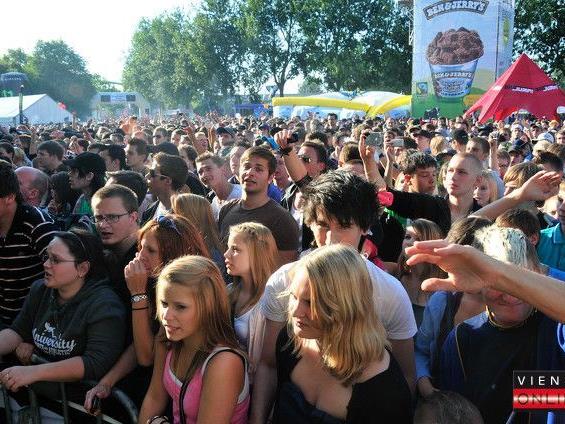 Jede Menge begeisterte Fans beim DJ-Kine-Up am Donauinselfest
