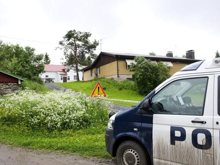 Familientragödie in Finnland - Die Polizei am Tatort in Pomarkku. Familientragödie in Finnland - Die Polizei am Tatort in Pomarkku.