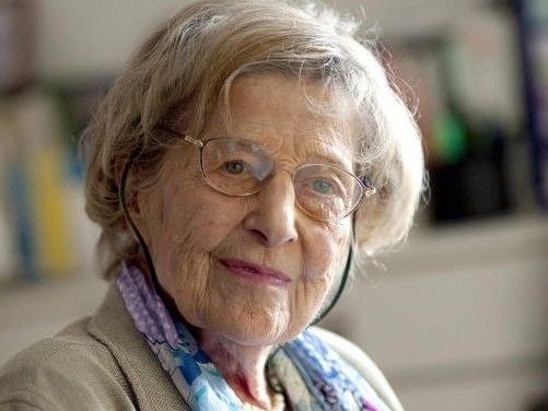 Wenige Wochen vor ihrem 95. Geburtstag (17. Juli) ist die Grande Dame der Psychoanalyse, Margarete Mitscherlich, am Dienstag gestorben. Wenige Wochen vor ihrem 95. Geburtstag (17. Juli) ist die Grande Dame der Psychoanalyse, Margarete Mitscherlich, am Dienstag gestorben.
