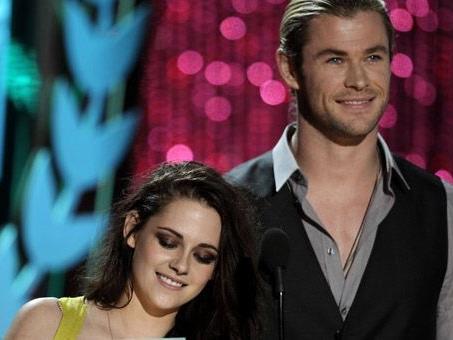 Auch Kristen Stewart räumte bei den MTV Movie Awards 2012 ab.
