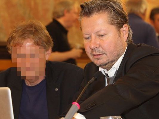 Nicolas Stieger, Anwalt von Kurt T., bezeichnete Jürgen H. in seinem Schlussvortrag mehrfach als Lügner. Nicolas Stieger, Anwalt von Kurt T., bezeichnete Jürgen H. in seinem Schlussvortrag mehrfach als Lügner.