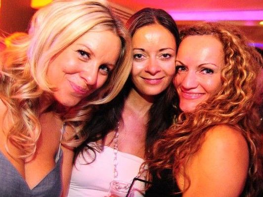 Viele hübsche Mädchen sind auch heuer bei der miss Night dabei. Viele hübsche Mädchen sind auch heuer bei der miss Night dabei.