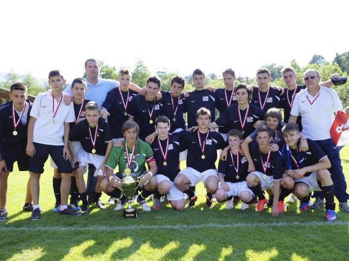 Drei Landesmeistertitel verbuchte die Nachwuchsabteilung von Rivella SC Bregenz. Drei Landesmeistertitel verbuchte die Nachwuchsabteilung von Rivella SC Bregenz.