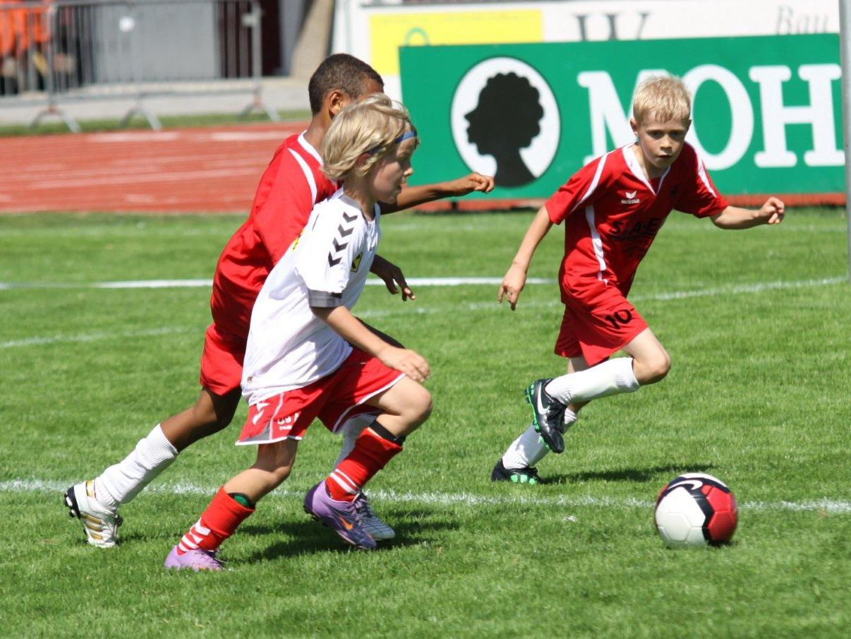 Zum Saisonabschluss im Nachwuchsfußball gibt es einen Finaltag und Kinderturniere.