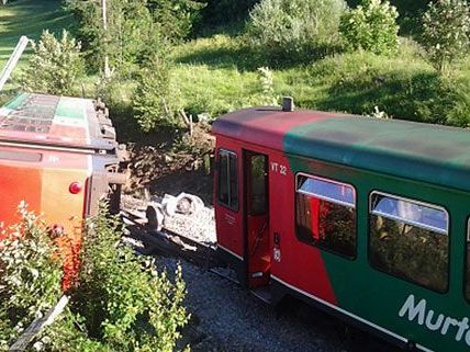 12 Schüler wurden bei dem Zugunfall verletzt.