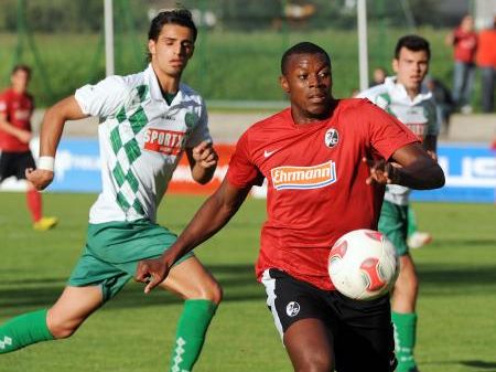 Der SC Freiburg besiegt in einem Testspiel St.Gallen U21 klar mit 4:0 Der SC Freiburg besiegt in einem Testspiel St.Gallen U21 klar mit 4:0