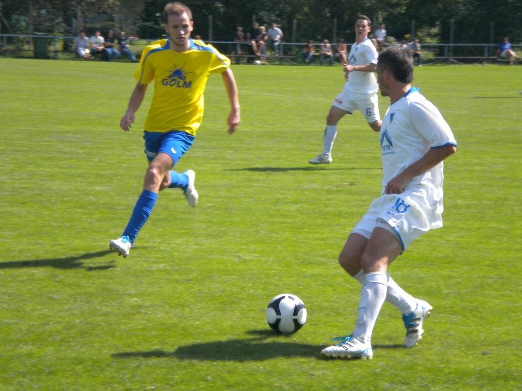 Der FC Schruns verlor einen Test bei Viktoria Bregenz, das 1b siegte in Altenstadt Der FC Schruns verlor einen Test bei Viktoria Bregenz, das 1b siegte in Altenstadt