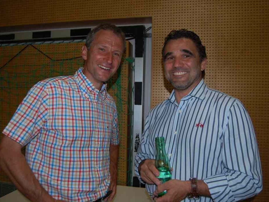 Olympiasieger Hubsi Strolz mit Rudi Bitschnau. Olympiasieger Hubsi Strolz mit Rudi Bitschnau.