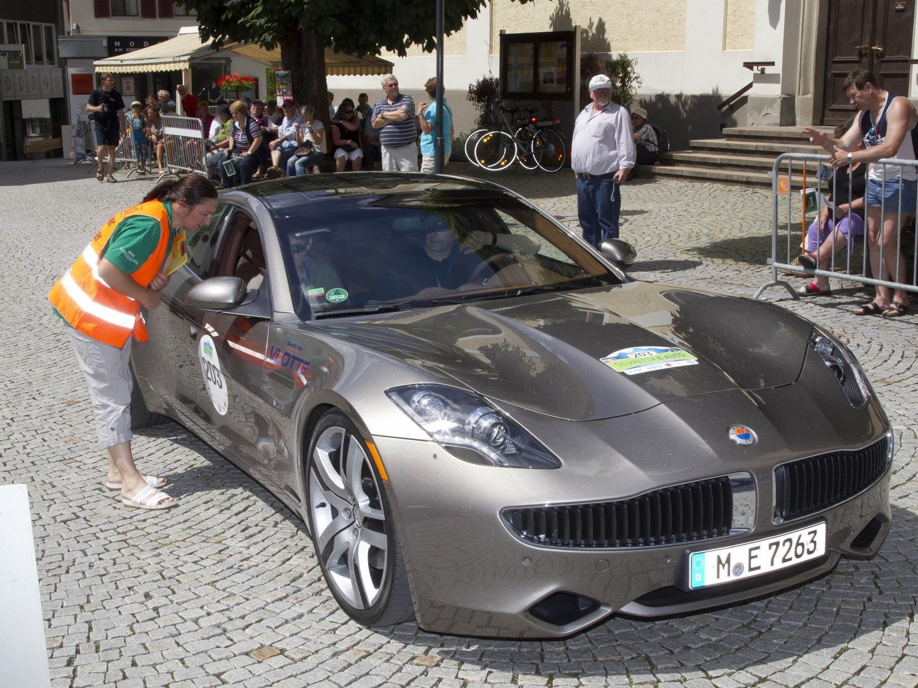 Der Fisker Karma vom VOL.AT-VKW-Team am Donnerstag im Einsatz. Der Fisker Karma vom VOL.AT-VKW-Team am Donnerstag im Einsatz.