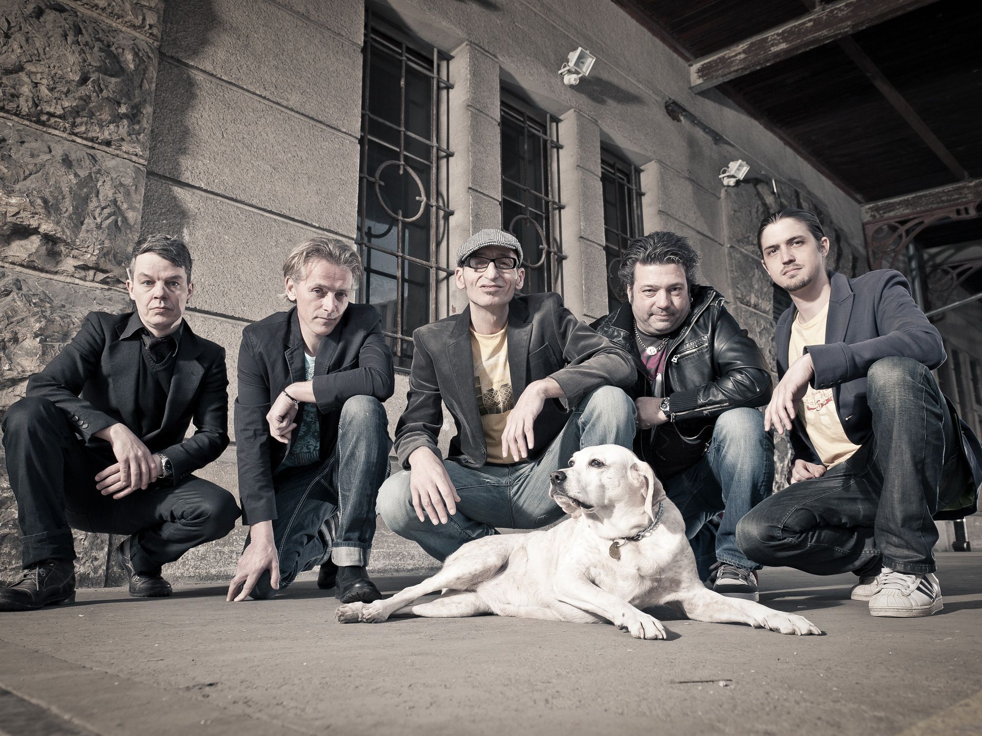 Herren mit Hund: Gee-K Herren mit Hund: Gee-K