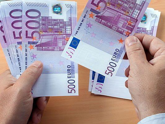 Eine Frau aus dem Bezirk Baden verlieh hunderttausende Euro an einen Freund
